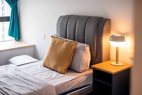 2BR R&F Phase2, CIQ R&F Mall, Free Parking