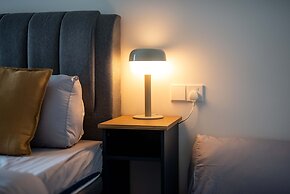 2BR R&F Phase2, CIQ R&F Mall, Free Parking