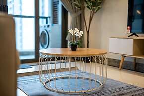2BR R&F Phase2, CIQ R&F Mall, Free Parking
