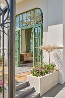 Luxury 4 bedroom Solar Villa