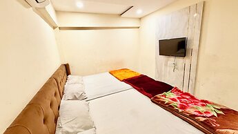Hotel Apple Stay - near Main Temple