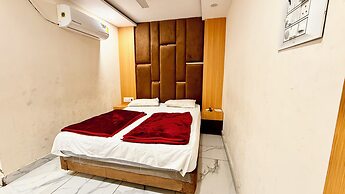 Hotel Apple Stay - near Main Temple