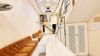 Hotel Apple Stay - near Main Temple