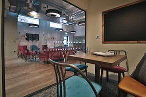 Student Only Picturehouse Apartments
