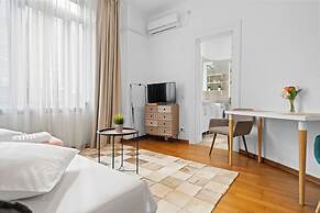 Central Golden Residences - in Old Town
