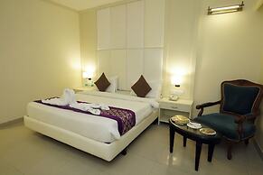 Hotel Om Tower & Revolving Restaurant