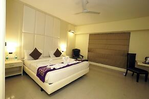 Hotel Om Tower & Revolving Restaurant