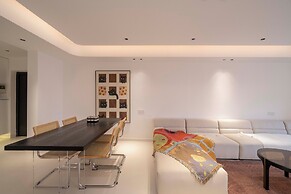 Book and Bed - Xujiahui