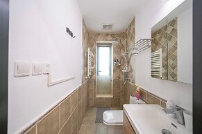 Book and Bed - Xujiahui