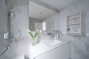 Book and Bed - Xujiahui