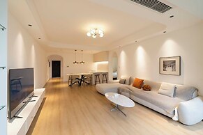 Book and Bed - Xujiahui