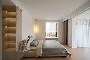 Book and Bed - Xujiahui