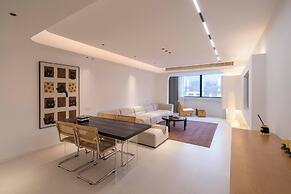 Book and Bed - Xujiahui