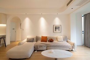 Book and Bed - Xujiahui