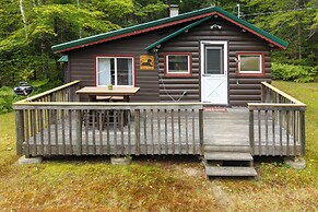 Deck + Fire Pit: Nature Lover's Retreat in Maine!