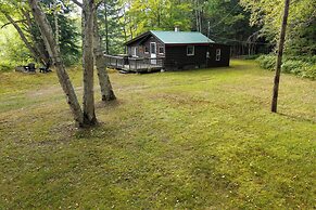 Deck + Fire Pit: Nature Lover's Retreat in Maine!