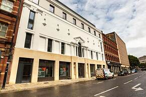 Student Only Market Quarter