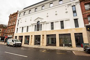 Student Only Market Quarter