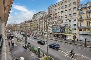 Superb Apartment Center of Paris