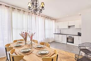Superb Apartment Center of Paris