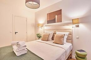 Superb Apartment Center of Paris