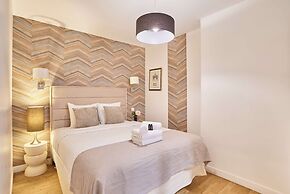 Superb Apartment Center of Paris