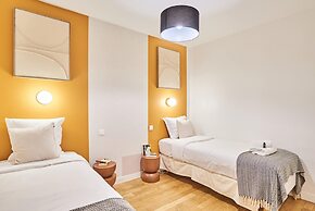 Superb Apartment Center of Paris