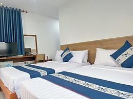 Ruby Star Hotel