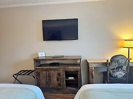LakeFront Lodge