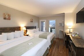 LakeFront Lodge