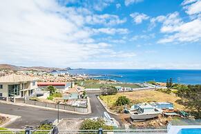 Villa Eastern Edge by Homie
