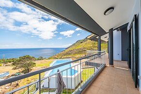 Villa Eastern Edge by Homie
