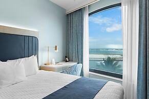 Harbor Suites at Harborwalk Village