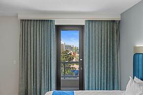 Harbor Suites at Harborwalk Village