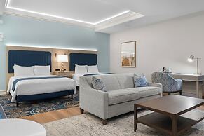Harbor Suites at Harborwalk Village