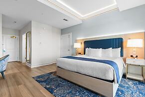 Harbor Suites at Harborwalk Village