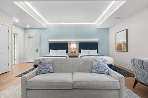 Harbor Suites at Harborwalk Village