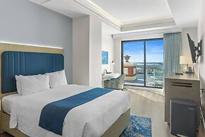 Harbor Suites at Harborwalk Village