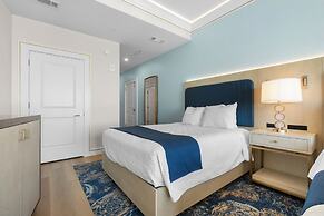 Harbor Suites at Harborwalk Village