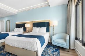 Harbor Suites at Harborwalk Village