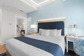 Harbor Suites at Harborwalk Village