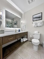 Harbor Suites at Harborwalk Village