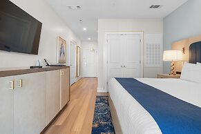 Harbor Suites at Harborwalk Village