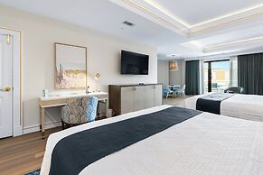 Harbor Suites at Harborwalk Village
