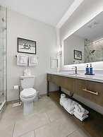 Harbor Suites at Harborwalk Village