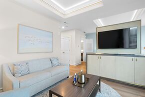 Harbor Suites at Harborwalk Village