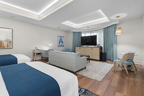 Harbor Suites at Harborwalk Village