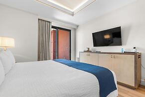 Harbor Suites at Harborwalk Village