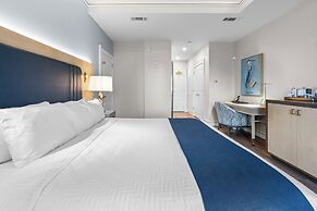 Harbor Suites at Harborwalk Village