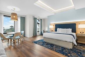 Harbor Suites at Harborwalk Village